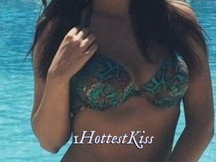 1HottestKiss 1 chatte mouillée