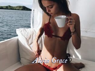 Alicia_Grace