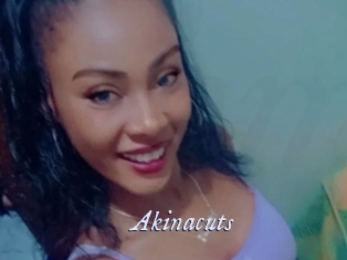 Akinacuts