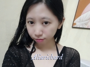 aliarichard 1 chatte mouillée