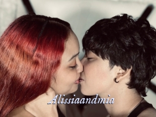 alissiaandmia 1 chatte mouillée