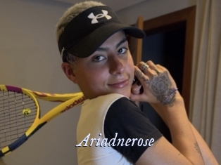 ariadnerose 1 chatte mouillée