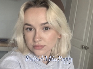 BritishMissPoppy 1 chatte mouillée