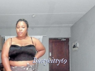 bustykitty69 1 chatte mouillée