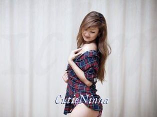 CutieNinna 1 chatte mouillée