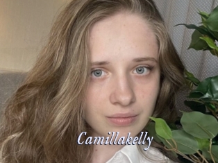 camillakelly 1 chatte mouillée