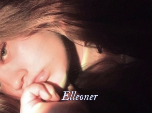 elleoner 1 chatte mouillée