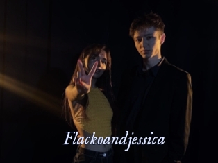 flackoandjessica 1 chatte mouillée