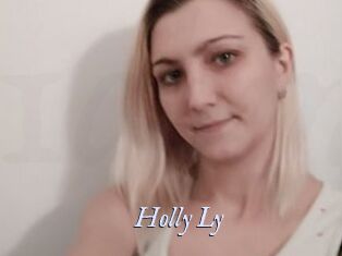 Holly_Ly