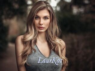 LaurKat 1 chatte mouillée