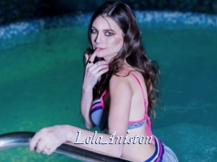 LolaAniston 1 chatte mouillée