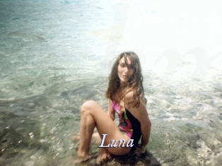 Luna_Taylor