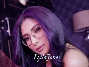 LyllaJones 1 chatte mouillée
