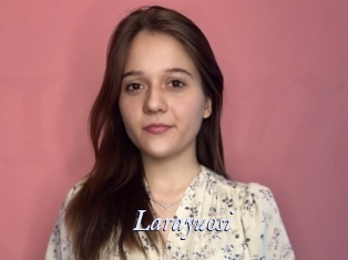 larayuosi 1 chatte mouillée