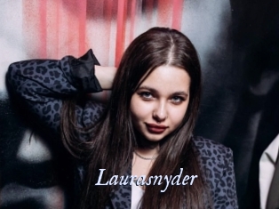 Laurasnyder