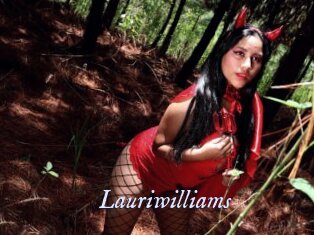 lauriwilliams 1 chatte mouillée