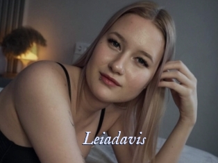 leiadavis 1 chatte mouillée