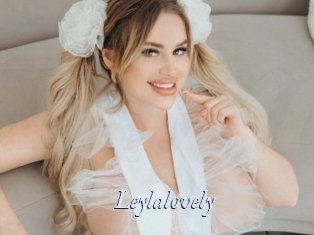 leylalovely 1 chatte mouillée