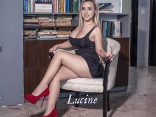 lucine 1 chatte mouillée