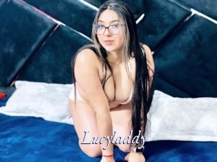 lucyladdy 1 chatte mouillée