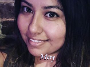 Mory 1 chatte mouillée