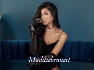 maddiebennett 1 chatte mouillée
