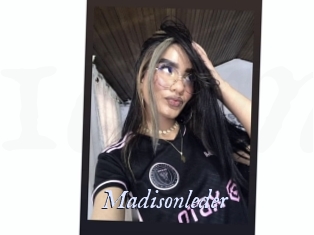madisonleder 1 chatte mouillée