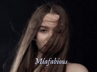 miafabious 1 chatte mouillée