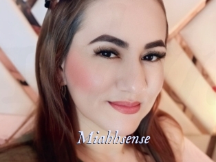 miahhsense 1 chatte mouillée