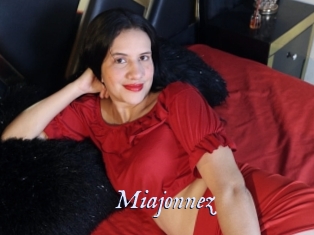 miajonnez 1 chatte mouillée