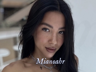 mianoahr 1 chatte mouillée
