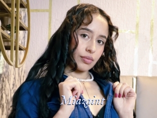 miazaint 1 chatte mouillée