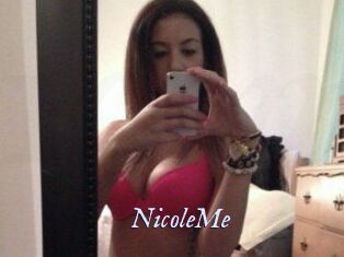 NicoleMe