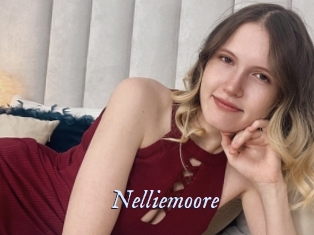 nelliemoore 1 chatte mouillée