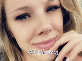 Nickilovee23