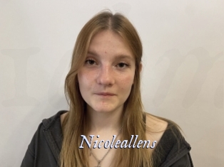 nicoleallens 1 chatte mouillée
