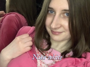 Nika_white