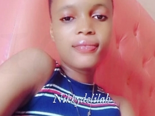 nikkydelilah 1 chatte mouillée