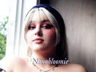 ninabloomie 1 chatte mouillée