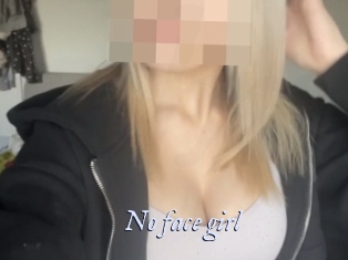 no_face_girl 1 chatte mouillée