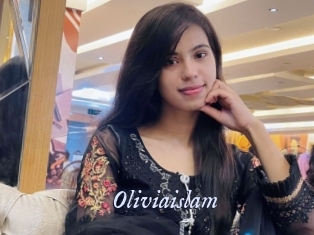 oliviaislam 1 chatte mouillée