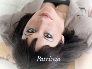 Patriceia 1 chatte mouillée