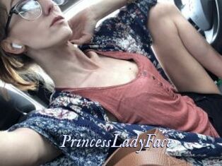PrincessLadyFace 1 chatte mouillée