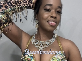 queenvondamn 1 chatte mouillée