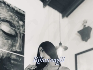 rihannagill 1 chatte mouillée