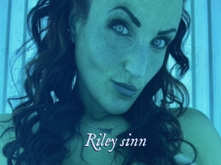 Riley_sinn