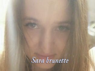 Sara_brunette