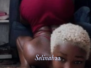 selinah22 1 chatte mouillée
