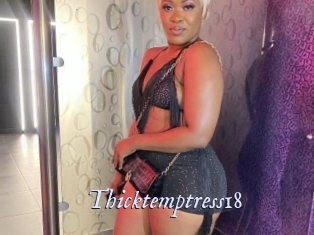 thicktemptress18 1 chatte mouillée