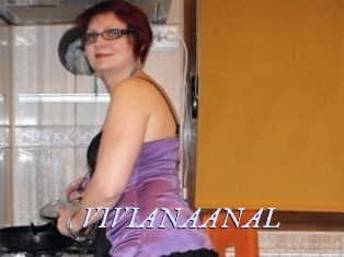 VIVIANAANAL 1 chatte mouillée